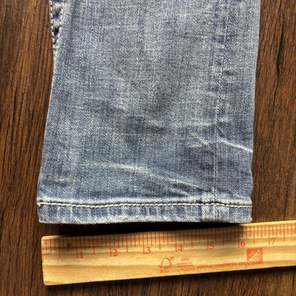 Miss Me Straight Jeans Studded Rhinestones Distressed Light Wash Women’s Size 26 - Picture 11 of 12